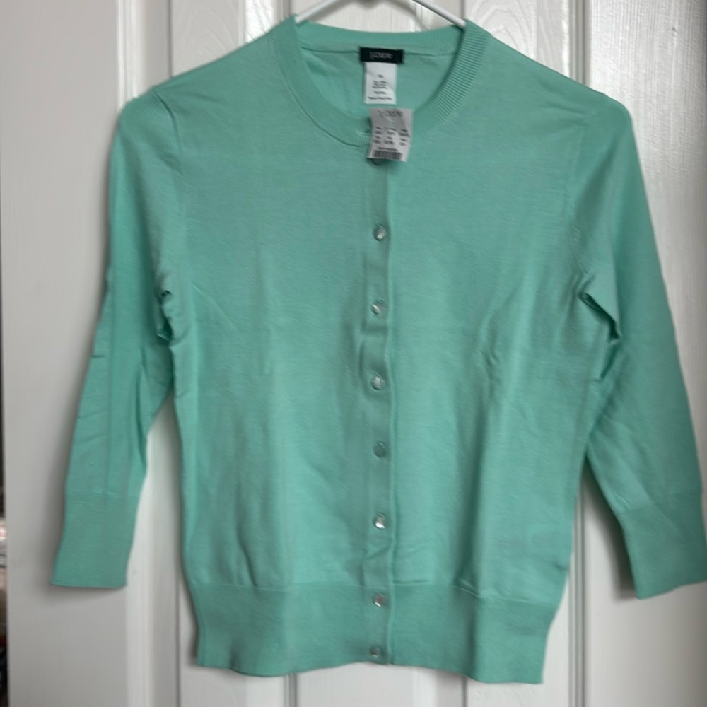J Crew women’s cardigan. Size XS. Color sea-foam green. NWT